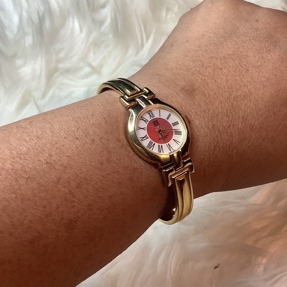 GIVENCHY Wrist watch - Picture 9 of 9